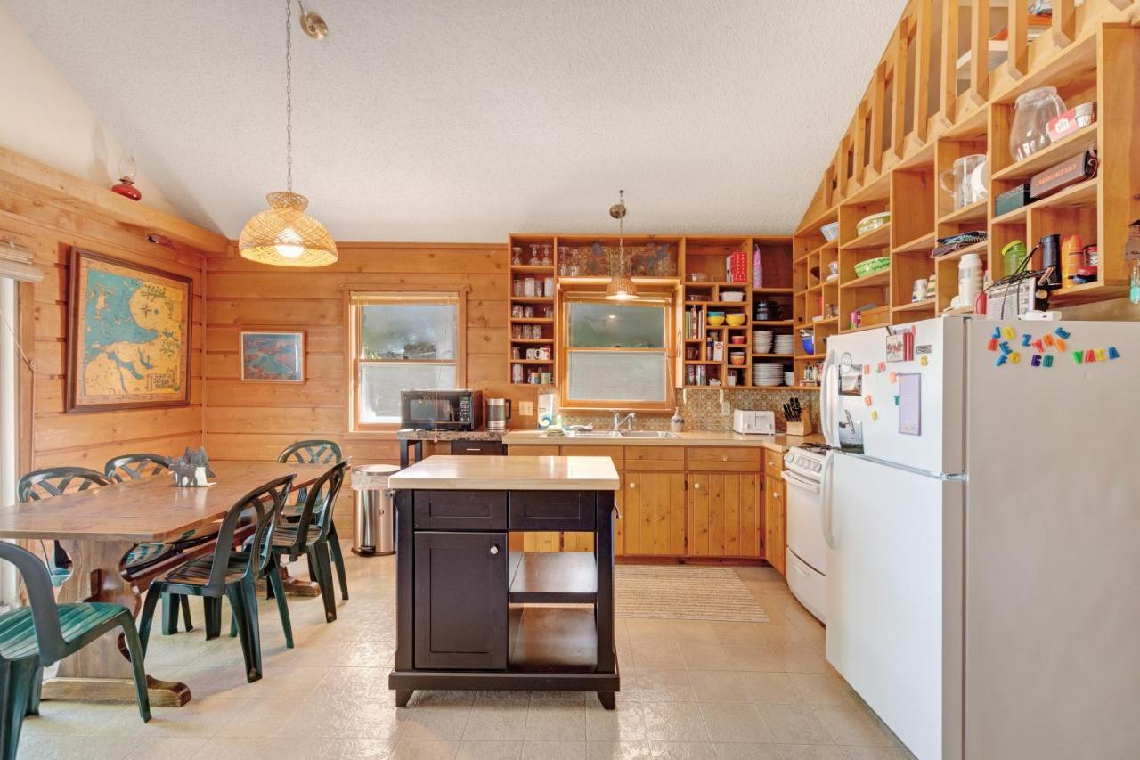 Walloon Lake Cottage 博因城 外观 照片