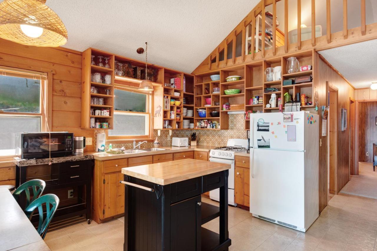 Walloon Lake Cottage 博因城 外观 照片