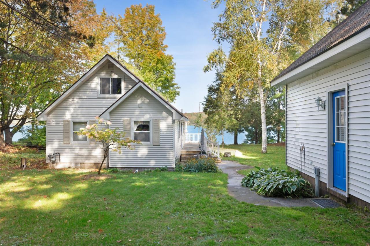 Walloon Lake Cottage 博因城 外观 照片