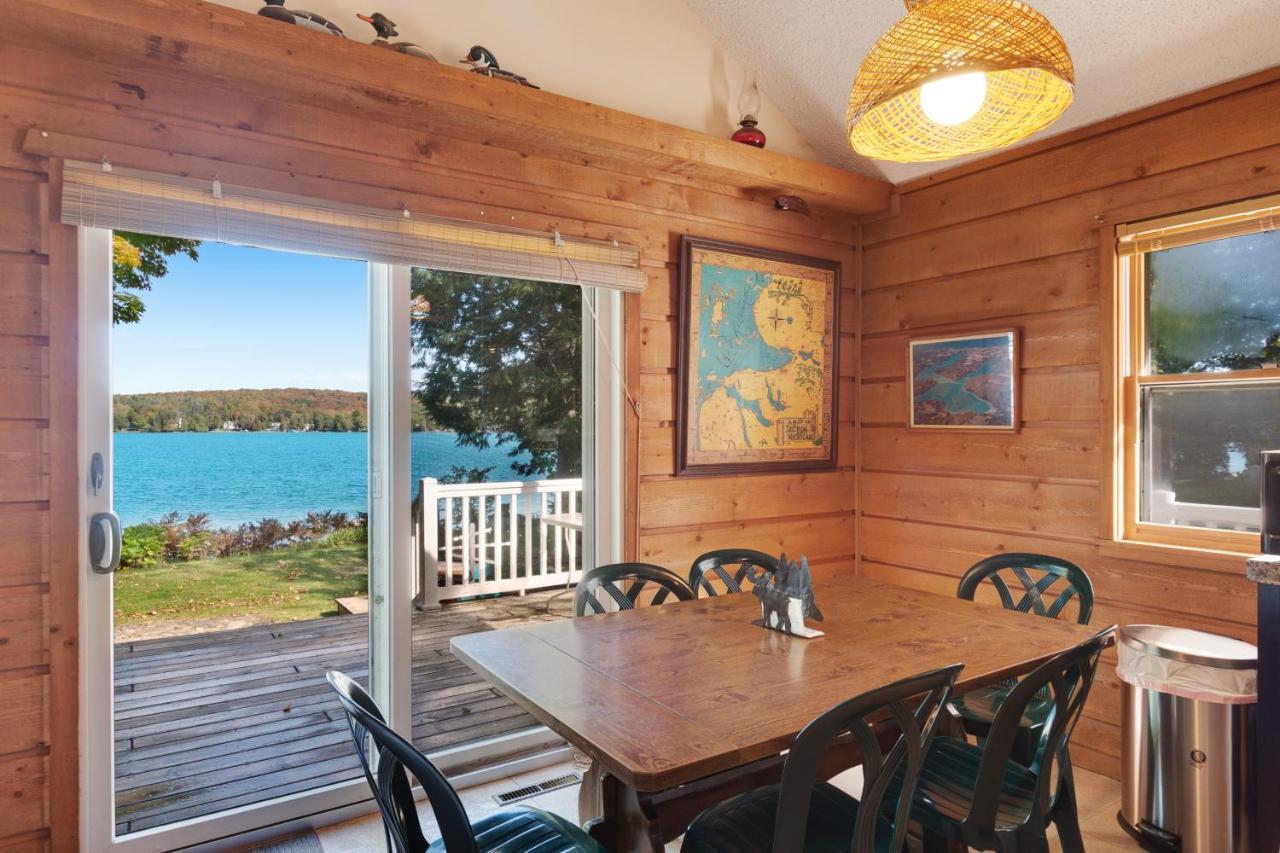 Walloon Lake Cottage 博因城 外观 照片